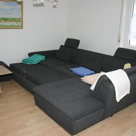 Apartmentbuymetzingen *